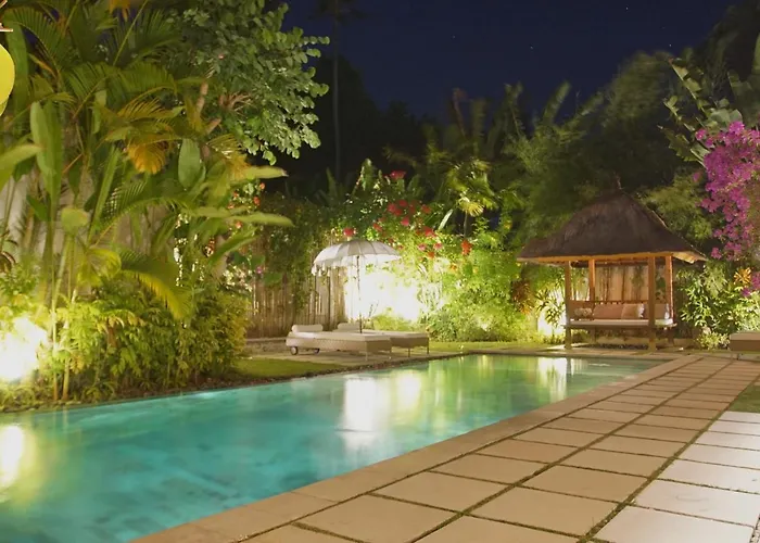 Bali Asri Batubelig Villa *
